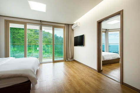 24평 거실(침대)방(침대)화장실2-조식불포함