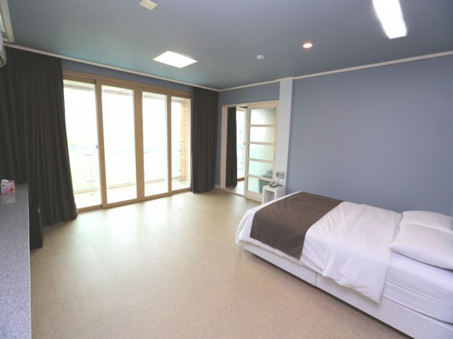 26평 -방1+거실+화장실2/조식불포함