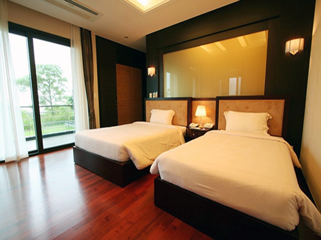 54평(조식불포함)